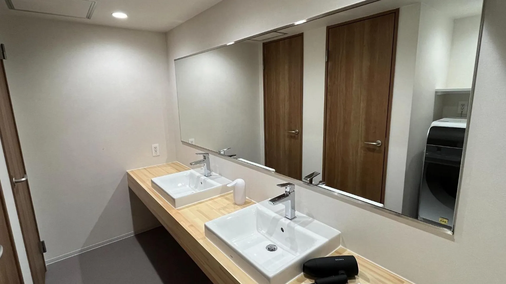 Hotel Manga Art Hotel, Bakurocho - Vacation Stay 14315V Tokyo Japan
